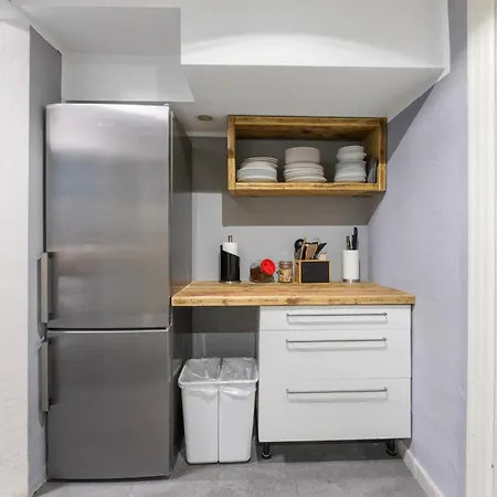 Big Family Treptower Park * ベルリン