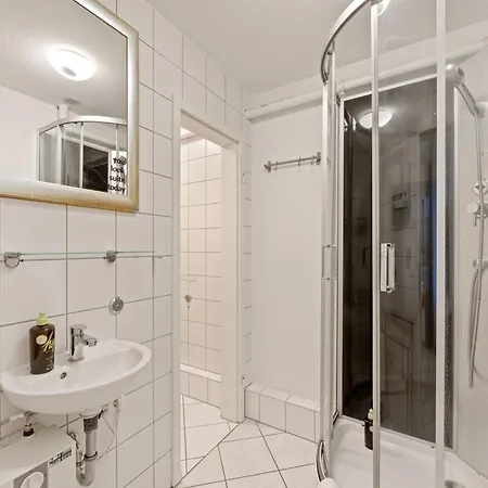 Big Family Treptower Park Apartamento Berlim